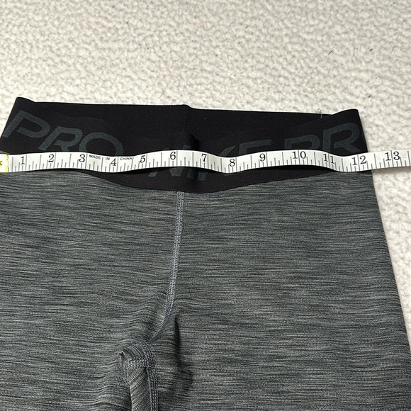 Nike Pro Ladies Gray Capri Leggings, EUC (Wore Once), Size Small - Picture 5 of 10